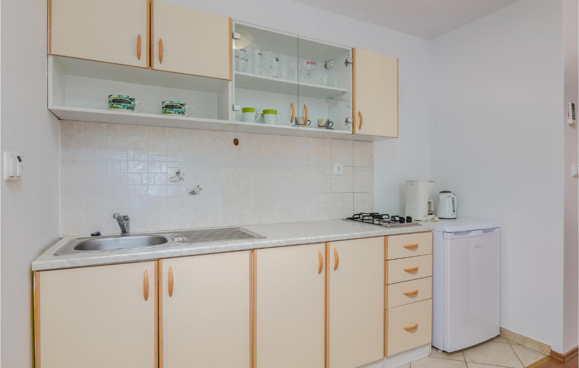 Cozy Apartment In Malinska Dubasnica With Wifi Kültér fotó