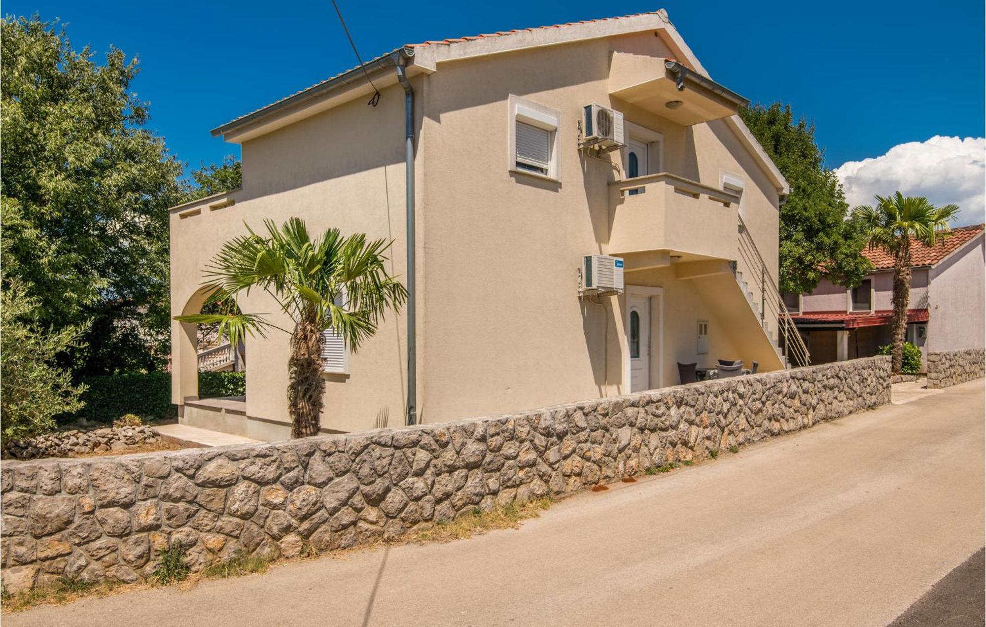 Cozy Apartment In Malinska Dubasnica With Wifi Kültér fotó